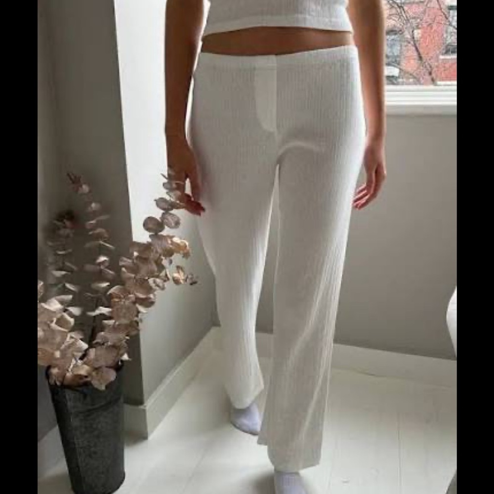 Brandy Melville white pants